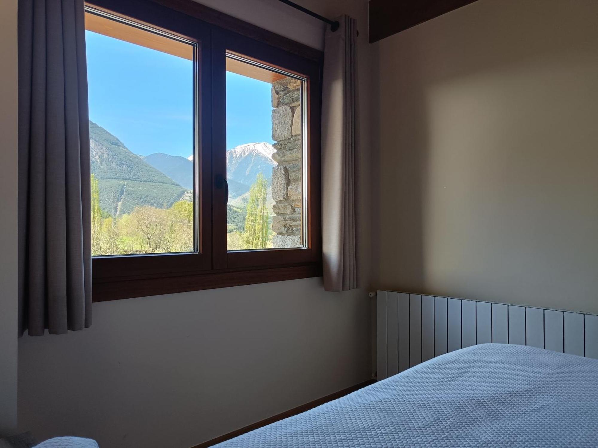 Apartaments Rural Berrós La Guingueta d’Àneu Kültér fotó