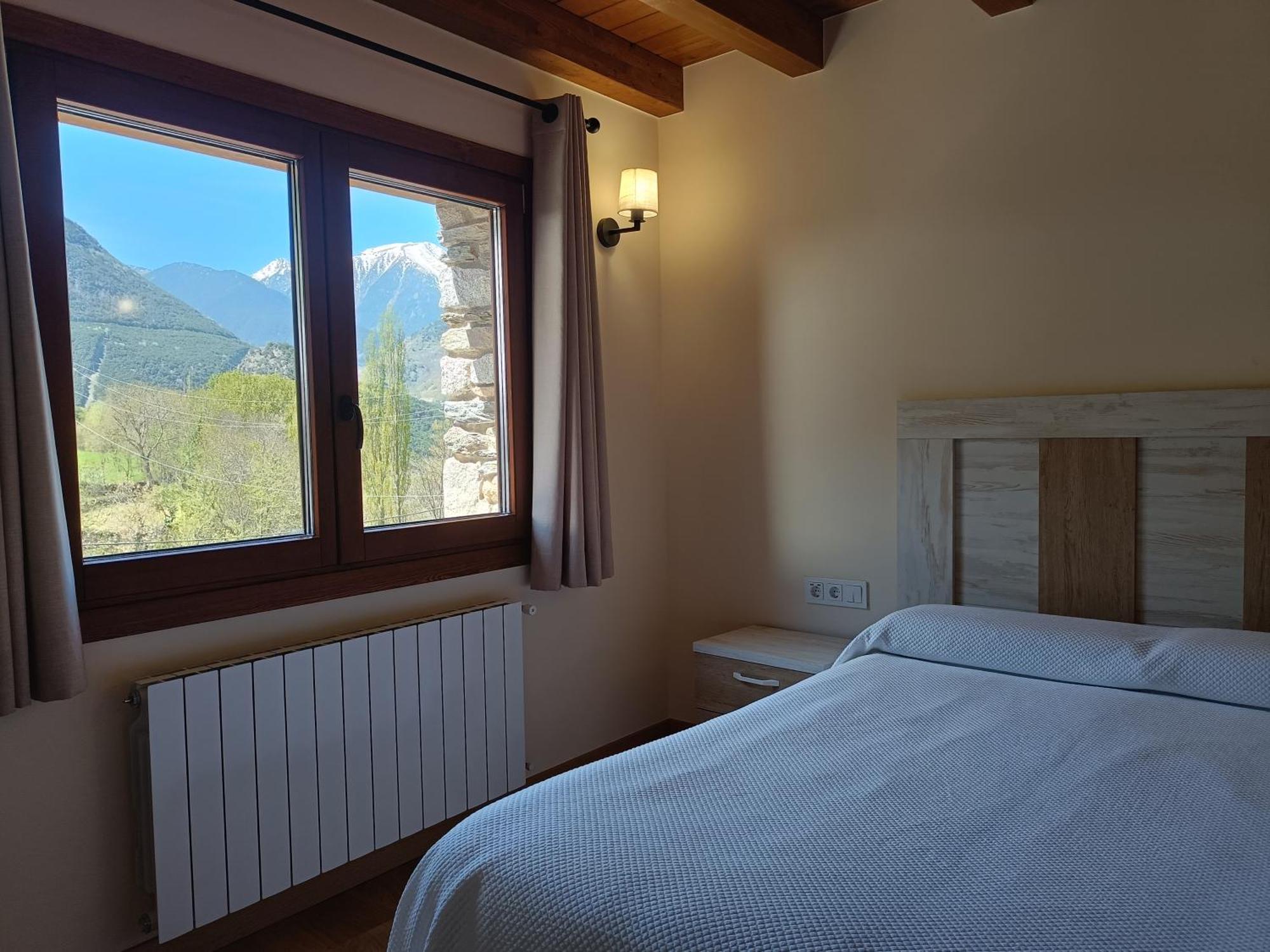 Apartaments Rural Berrós La Guingueta d’Àneu Kültér fotó