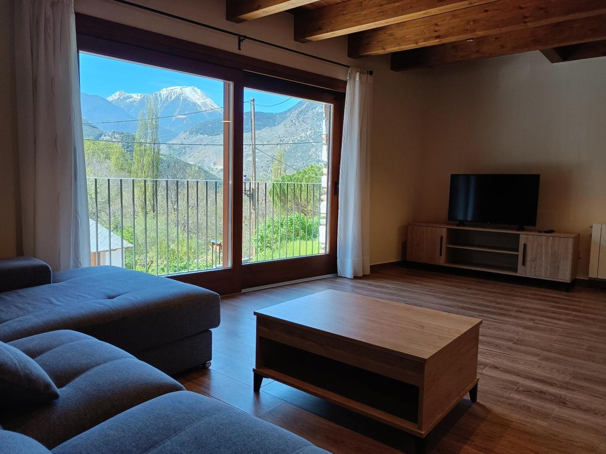 Apartaments Rural Berrós La Guingueta d’Àneu Kültér fotó