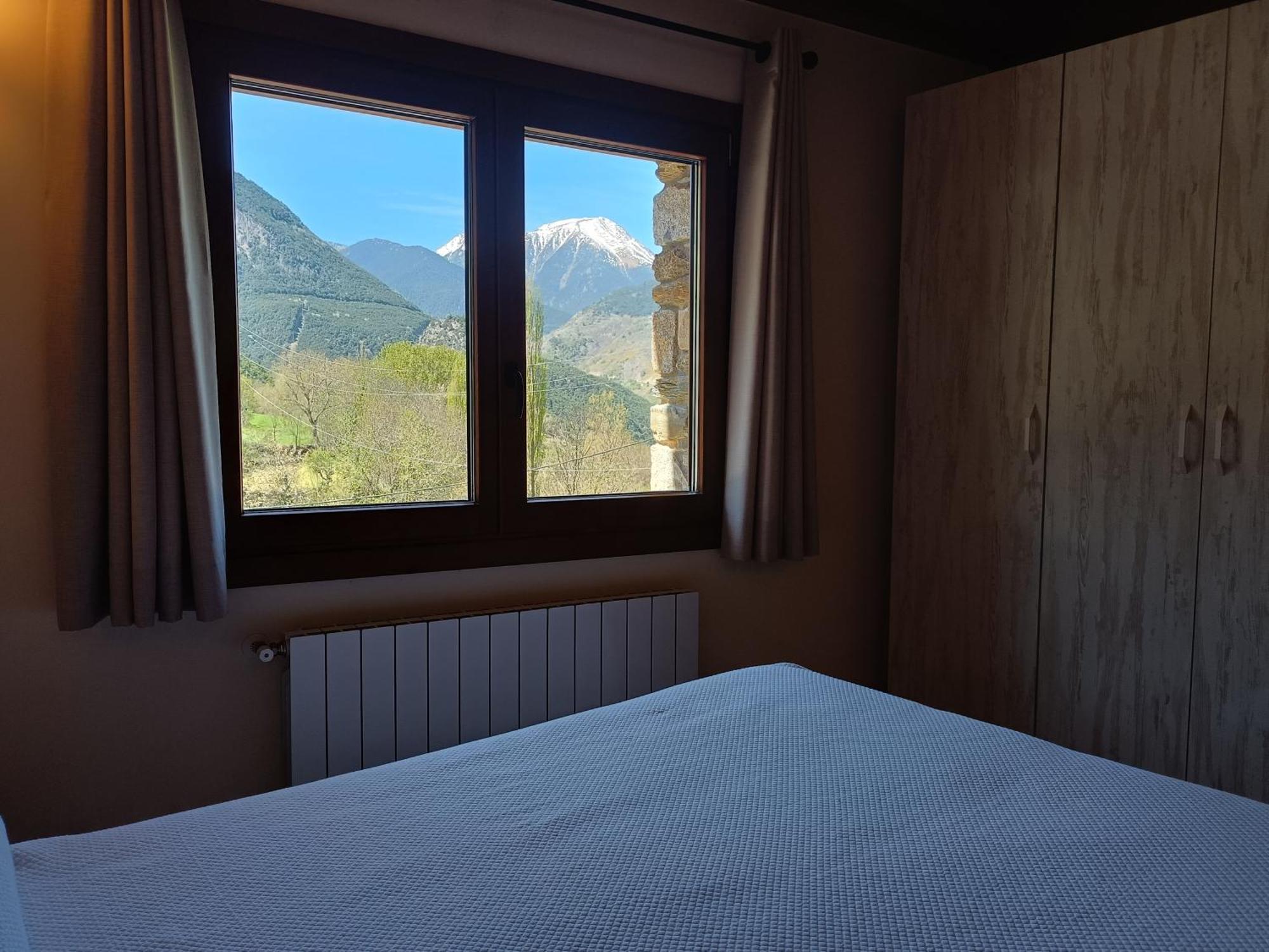 Apartaments Rural Berrós La Guingueta d’Àneu Kültér fotó